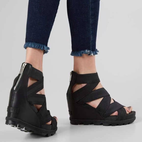 Sorel Black Joanie II Strappy Wedge Sandals Size 8 EUC - Picture 4 of 13